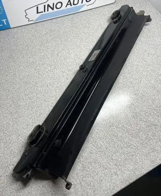 BMW 5 E60 E61 Top upper radiator support slam panel 7787830 7801002