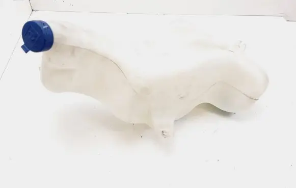 Iveco Daily 35 - 40.10 Windshield washer fluid reservoir/tank 3801898