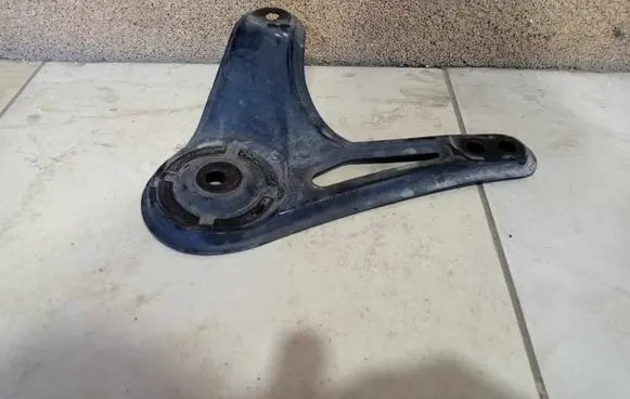 Radiator support slam panel bracket
