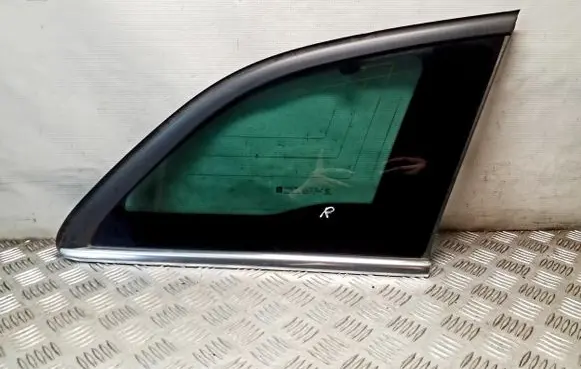 Opel Insignia A Rear side window