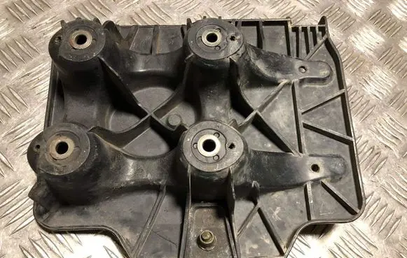 Battery tray