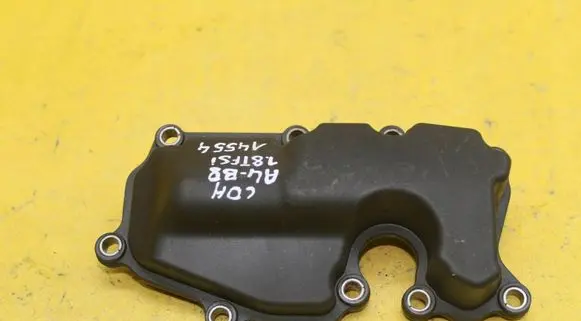 Audi A4 S4 B8 8K Breather valve 