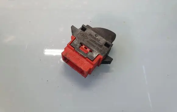 Renault Laguna I Electric window control switch 7700876404