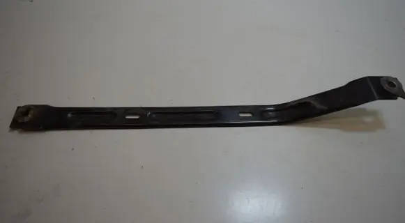 Audi A6 S6 C8 4K Fuel tank mounting bracket 4K0201654D
