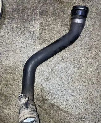 BMW 5 E39 Engine coolant pipe/hose 11531436373