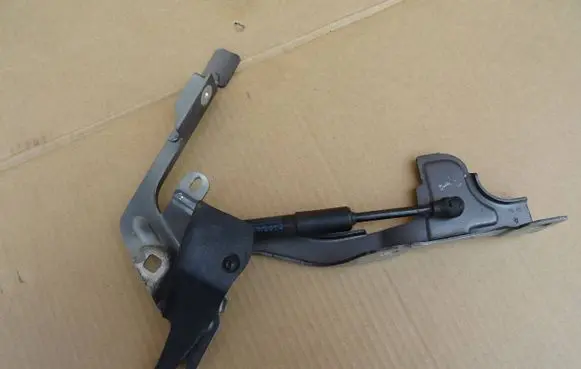 Citroen DS7 Crossback Engine bonnet/hood hinges 9829653580 331219