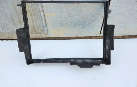 Renault Captur II Radiator trim 215599395R