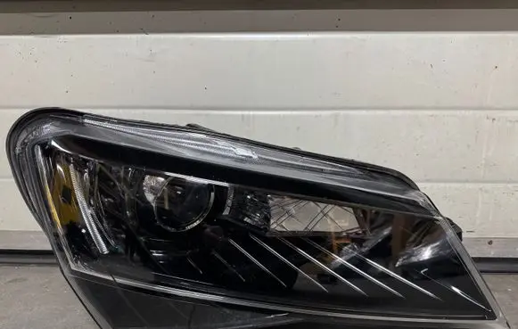 Skoda Superb B8 (3V) Headlight/headlamp 3V1941016B