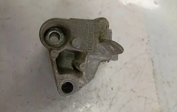 Suzuki Grand Vitara II Fuel pump bracket 8200542891