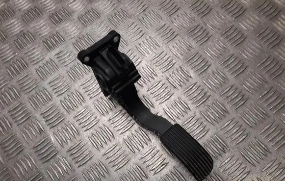 Mercedes-Benz Vito Viano W447 Accelerator throttle pedal A9073010500