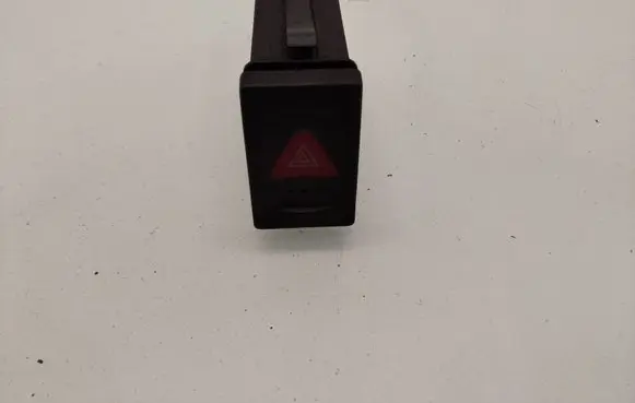 Volkswagen PASSAT B5.5 Hazard light switch 3B0953235