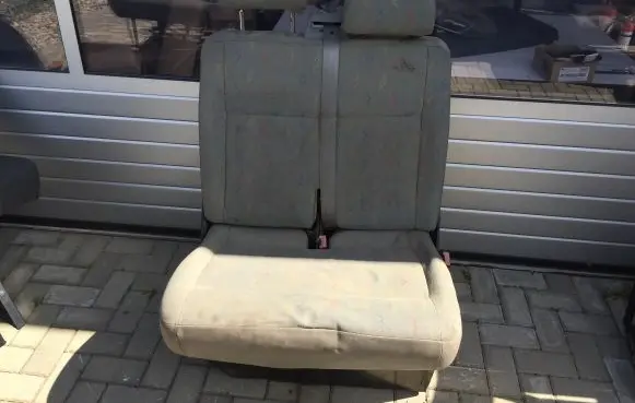 Volkswagen Transporter - Caravelle T5 Front double seat 7H0881303F