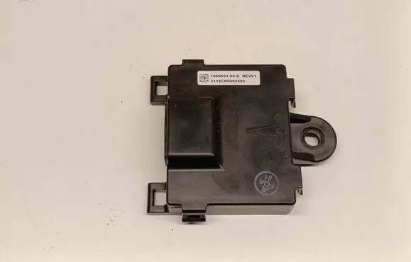 Tesla Model S Door control unit/module 106965100D 2118CR0000502