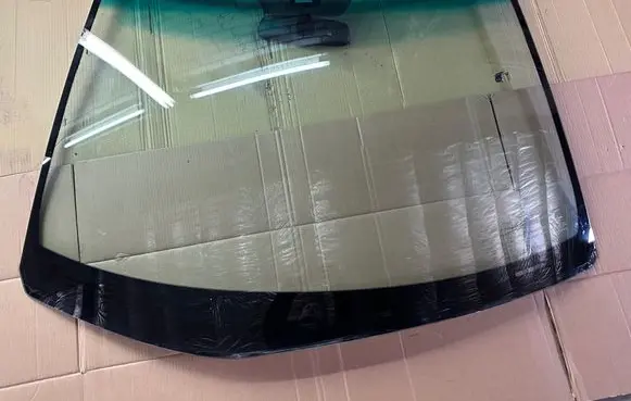 Lexus RX 330 - 350 - 400H Front windscreen/windshield window E643R000093 NSGM419 DOT23