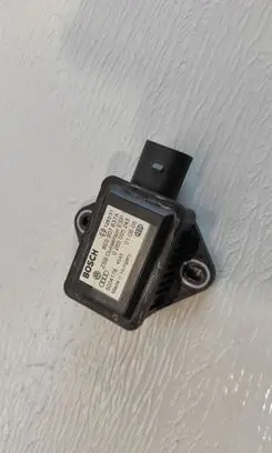 Volkswagen Phaeton ESP acceleration yaw rate sensor 8E0907637A 0265005245