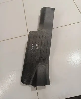 Nissan X-Trail T32 Rear sill trim cover 769534CE0A