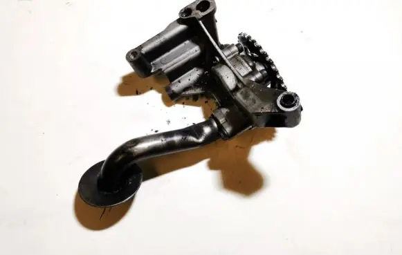 Skoda Fabia Mk1 (6Y) Oil pump 06A115105B 02124410
