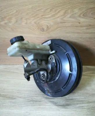 Renault Megane II Brake booster 8200157453