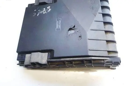 Volvo S60 Fuse box cover 1k0937132f 0-1418987-1