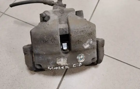 Skoda Superb B6 (3T) Front brake caliper