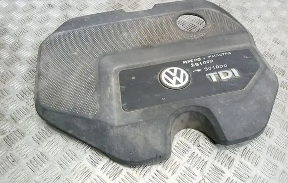 Volkswagen Polo IV 9N3 Engine cover (trim) 038103925