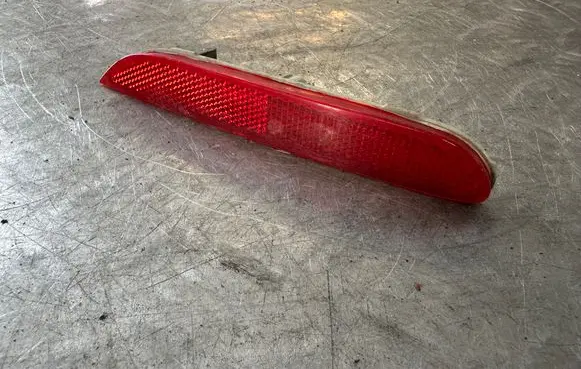 Nissan X-Trail T32 Rear tail light reflector