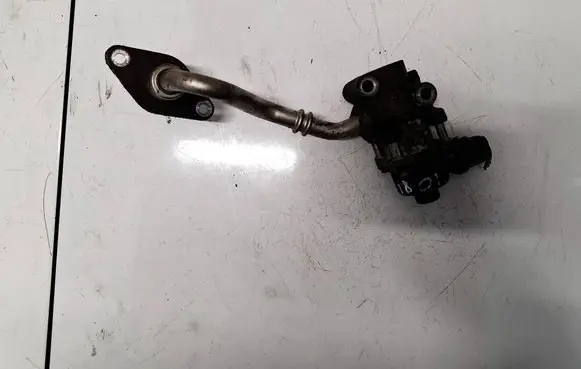 Suzuki Swift I EGR valve 