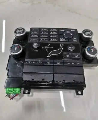 Volvo V70 Climate control unit 30782903 09W22E01 M3212100449