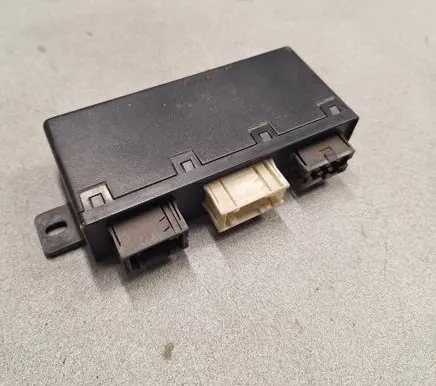 BMW 5 E39 Comfort/convenience module 613569042559 689667 63381