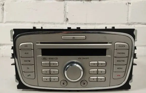 Ford Focus Radio/CD/DVD/GPS head unit 8M5T18C815AB 10R023539 E11023539