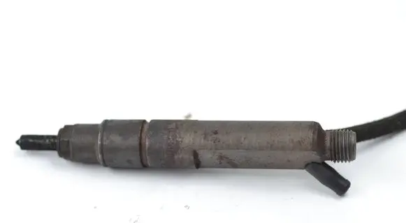 Audi A4 S4 B5 8D Fuel injector 0281302011