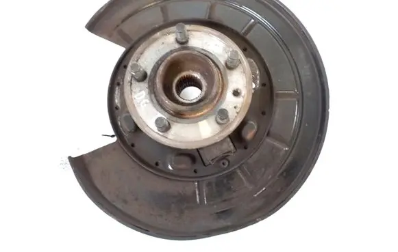 Land Rover Discovery 4 - LR4 Rear wheel hub
