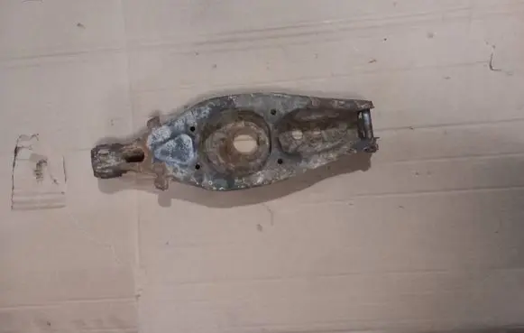 Mercedes-Benz C W203 Rear upper control arm/wishbone 