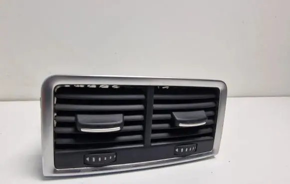 Rear air vent grill