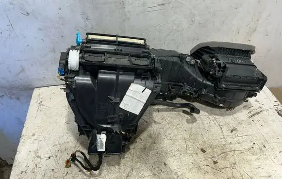 Volkswagen Golf V Interior heater climate box assembly 1K1820003QK