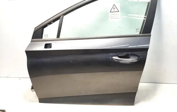 MG MG4 ev Front door