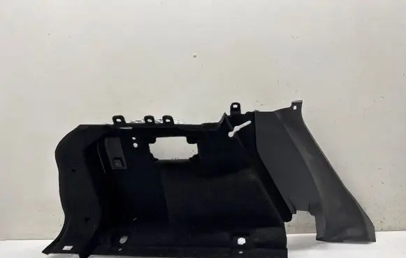 Trunk/boot side trim panel