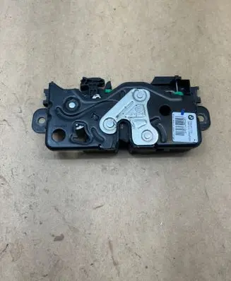 Tailgate/trunk/boot lock/catch/latch
