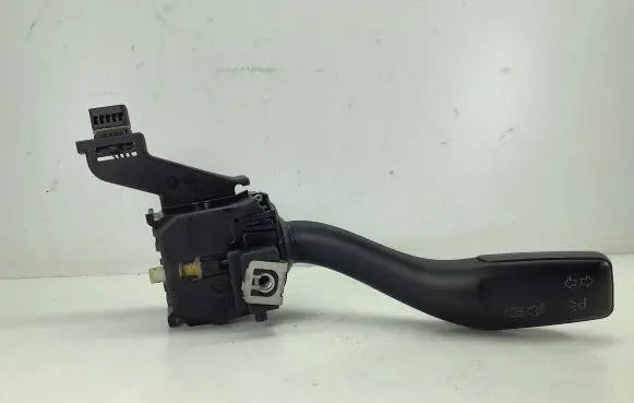 Audi A3 S3 A3 Sportback 8P Indicator stalk 8P0953513A 01103600 10360050915213
