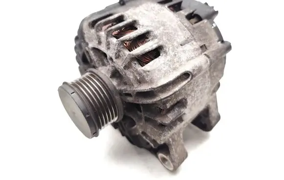 Citroen Xsara Picasso Generator/alternator 9678048880