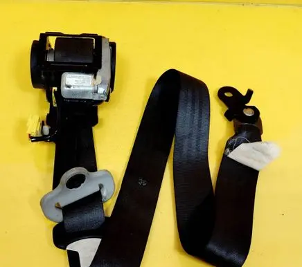 Honda FR-V Front seatbelt NSB094GL02