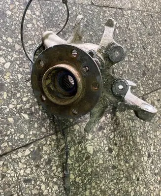 BMW 5 F10 F11 Rear wheel hub