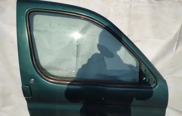 Citroen Berlingo Front door