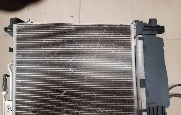 Opel Meriva B Radiator set 13356285 0063102 Z5367002