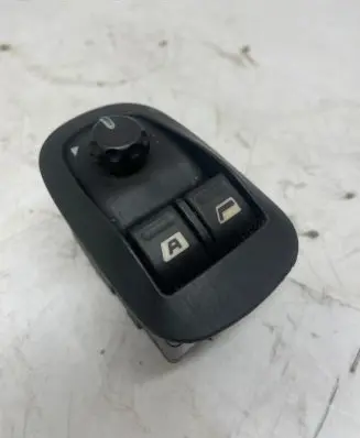 Peugeot 206 Electric window control switch 12240
