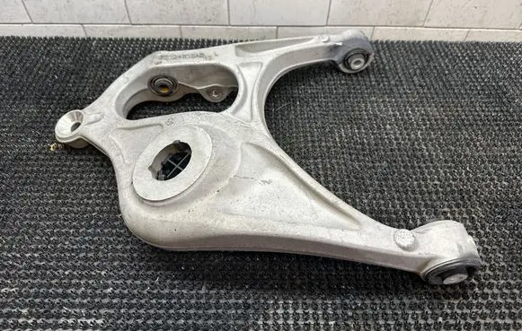 Dodge Durango III Rear upper control arm/wishbone 52124815AD