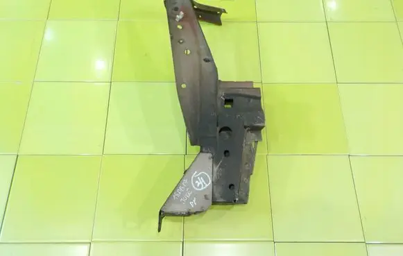 Nissan Juke I F15 Front side member PRZOD 18AB17