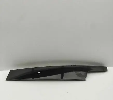 BMW X6 G06 Front door glass trim molding 7453832 7446193