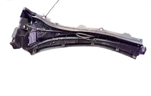 Mazda 3 II Wiper trim 