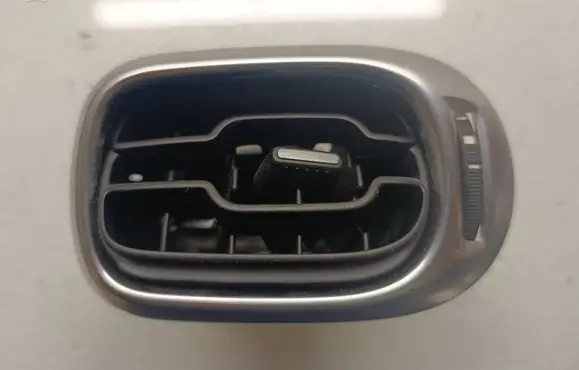Citroen C3 Dash center air vent grill 9683043377